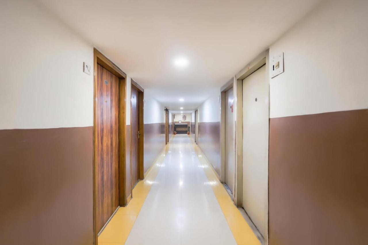 Oyo 70146 S S P Guest House Varanasi Bagian luar foto